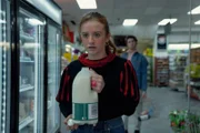 Jen (Máiréad Tyers) begegnet ihrem verflossenen Liebhaber Luke (Ned Porteous) im Supermarkt – unter Umständen, die für sie alles andere als angenehm sind.
