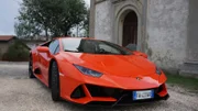Angetrieben wird der Lamborghini Huracán EVO von einem 5,2-Liter-V10-Saugmotor, einem Exoten unter den Fahrzeugantrieben. Er röhrt mit dem unverwechselbaren Lambo-Sound.