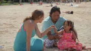Keone und Christina haben sich auf der Hawaii-Insel Oahu niedergelassen und lieben das Leben auf dem tropischen Eiland. Doch mit drei Kindern geht ihnen der Platz aus: Die Familie braucht dringend mehr Zimmer und sucht nun ein geräumiges Blockhaus mit rustikaler Atmosphäre. Da diese Art von Häusern auf Hawaii Mangelware sind, hat das Paar Maklerin Lila beauftragt.