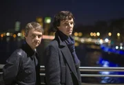Unterwegs im Namen des Gesetzes: Die Hobby-Ermittler Sherlock Holmes (Benedict Cumberbatch, re.) und Dr. John Watson (Martin Freeman).