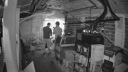 Die paranormalen Ermittler:innen sind auf dem Weg ins englische Calverton. In uralten, isolierten Ortschaften wie dieser scheint es besonders häufig zu spuken – so auch in einem historischen Pub, das sie untersuchen sollen. Die Betreiber:innen erleben hier immer wieder unerklärliche Dinge und sehen geisterhafte Gestalten herumirren. Das Trio hat herausgefunden, dass einer der Geister ein vor langer Zeit verstorbener Mann namens Tom ist. Er ist vergleichsweise harmlos, doch eine andere Erscheinung, eine Dame namens Sarah, ist weitaus aggressiver. Die Ermittler:innen haben viel Arbeit vor sich.