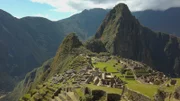 Machu Picchu. Hoch in den Anden an heiligen Orten ließen die Inka-Herrscher ihre Paläste bauen. Auch hier in Machu Picchu ist dabei nichts dem Zufall überlassen worden.