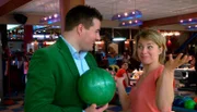 Sabine geht mit Daytrader Philipp bowlen.