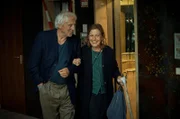 Glücklich auch ohne Heirat? Das Althippie-Paar Jutta (Angela Winkler) und Bernd (Günther Maria Halmer).
