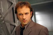 Vincent Perez.