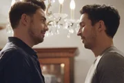 Station 19 Staffel 4 Folge 9 Erinnerung an die gemeinsame Zeit: Jonathan Bennett als Michael, Jay Hayden als Travis Montgomery