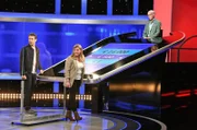 Moderator Alexander Bommes mit der Kandidatin Anja Landmann und dem Jäger Dr. Thomas Kinne.
