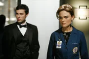 Brennan (Emily Deschanel)