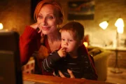 Bella (Andrea Sawatzki) und Tom (Milo Gabelmann)