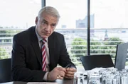 Gewinner: Anwalt Wieland Krohn (Christoph M. Ohrt) von der TEDCOM.