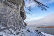 Permafrostboden besteht zu 70 Prozent aus Eis. Durch den Klimawandel schmilzt das Eis - mit globalen Folgen.
