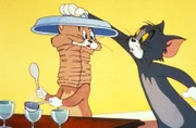 In dieser Serie bekriegen sich Katz und Maus, was das Zeug hält. Egal ob Mausefallen, diverse Schlaginstrumente oder Tomaten als Wurfgeschosse; Tom (re.) und Jerry gehen nie die Ideen aus, um sich gegenseitig das Leben schwer zu machen.