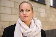 Cecilia (Carina Koller) erwägt, Baris und sich doch eine Chance zu geben.