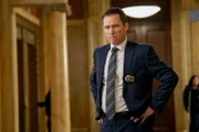 Det. Frank Cosgrove (Jeffrey Donovan)