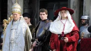 Die Borgias gehörten im Italien des Mittelalters zu den mächtigsten Familien. Als Papst verschaffte Rodrigo Borgia (John Doman), l.) seinen Söhnen Juan (Stanley Weber, M.) und Cesare (Mark Ryder) höchste Ämter.