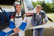 Sabine fragt den Basejumper Dominik, was seine Leidenschaft mit der Sünde "Hochmut" zu tun hat!