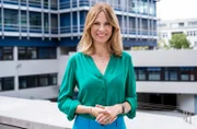 Was ist los in Europa? Moderatorin Hendrike Brenninkmeyer präsentiert einen spannenden Blick auf unseren Kontinent in Reportagen, Dokumentationen und Hintergrundberichten.