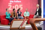 In jeder Sendung tritt ein Team von vier Prominenten gegen acht Kandidaten aus dem Südwesten an – vier Kinder und vier Erwachsene. Und wieder dreht sich alles um die Frage: Wer malt und rät am besten? v.li.: Ursula Cantieni, Alessio Hirschkorn, Anne von Linstow, Peter Schell und Guido Cantz.