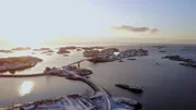 Die 80 Inseln der Lofoten liegen im eisigen Nordmeer. Manche von ihnen sind durch Brücken verbunden.