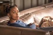 Zoe (Melanie Liburd)
