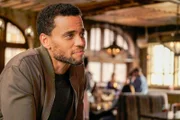 Michael Ealy (Detective Miles Hoffman).