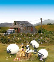 Shaun, das Schaf - Gemeinsam mit seiner Herde lebt Shaun das Schaf auf der Weide eines idyllisch gelegenen Bauernhofs. Shaun ist jung, noch etwas naiv und unerfahren. Doch er verfügt über einen ausgesprochenen "Schaf-Sinn" und findet auch für die vertracktesten Situationen eine Lösung. Obwohl der für die Aufsicht der Schafe zuständige Hund Bitzer und die drei eher dummen Schweine sich hin und wieder in die Wolle kriegen, verläuft das Landleben im Großen und Ganzen harmonisch. Und der Bauer muss ja nicht alles wissen.