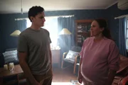 Kathryn Preston (Gabriella Maselli) und Jose Mario Hernandez.