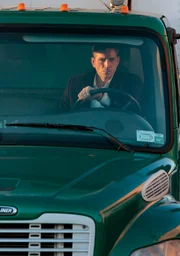 Reese (Jim Caviezel)