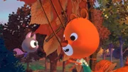 Edmund und Mitzi hecken einen Plan aus.