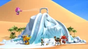 Donnie und Dizzy sorgen für Eis. Jett und Ali rodeln.