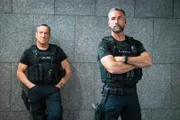 Jeff Mumford (Peter Onorati, l.) und David 'Deacon' Kay (Jay Harrington)