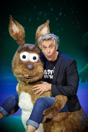 Comedian Sascha Grammel. Die Verwendung des sendungsbezogenen Materials ist nur mit dem Hinweis und Verlinkung auf TVNOW gestattet.