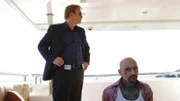 Horatio (David Caruso, l.) konnte seinem ärgsten Widersacher Memmo Fierro (Robert LaSardo) eine Falle stellen und wird nun auf hoher See mit dem Mörder seiner Frau konfrontiert...