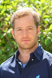 Herbert Pichler (Tom Radisch).
