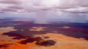 Wolkenbruch über Tsavo Ost.