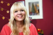 Julia Leischik bringt Menschen an Weihnachten nach Hause, die sonst nicht mit ihrer Familie hätten zusammen sein können.