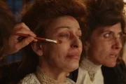 Stuntfrauen - Geschlagen, gestossen, ermordet - das ist der Alltag der Stuntfrauen. Diese riskieren ihren Körper für die Filmkunst.