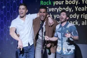 Von links: Dr. Daniel Perez (Brandon Larracuente), Dr. Jared Kalu (Chuku Modu) und Dr. Asher Wolke (Noah Galvin).