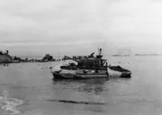 Schwimmender Panzer am Omaha Beach, Juni 1944.