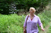 Nele Fehrenbach (Floriane Daniel) schleust sich undercover in die Therapiegruppe des Ehemannes des Mordopfers ein.