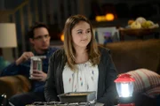 Chale Witt (Ryan Cartwright), Sara Gable (Mary-Charles Jones)
+++