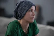 Maggie Bloom (Allison Miller)
