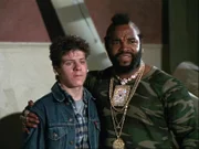 Jeffery (Billy Jayne, li.) und sein Vater Harry stecken in großen Schwierigkeiten. B.A. (Mr. T, re.) und seine Freunde versprechen ihnen zu helfen...