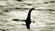 Bild des Monsters von Loch Ness