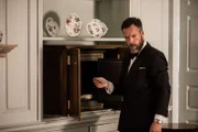 Hercule Flambeau (John Light) bemerkt bei seinem Raubzug, dass schon jemand vor ihm das Diebesgut gestohlen hat.