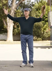 Coach Dale Ballard (Craig T. Nelson)