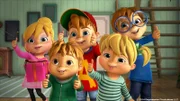 Brittany, Theodore, Alvin, Eleanor und Simon (v. li. n. re.) haben eine Geburtstagsüberraschung für Jeanette.