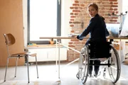 Nach einem schrecklichen Unfall landet die junge ehrgeizige Anwältin Maria Schwadorf (Stefanie Stappenbeck) nicht nur im Rollstuhl, sondern auch in einer neuen Kanzlei: ihrer eigenen. Ihr erster Klient gibt ihr die Chance, sich an ihrem ehemaligen Chef, der einst ihr Liebhaber war, und ihren Ex-Kollegen zu rächen ...