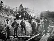 Déterrage du bateau viking d'Oseberg, 1904