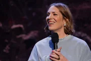 Die Comedienne Freddi Gralle erklärt, warum Selbstliebe nicht nur in ihrem Job überschätzt wird.